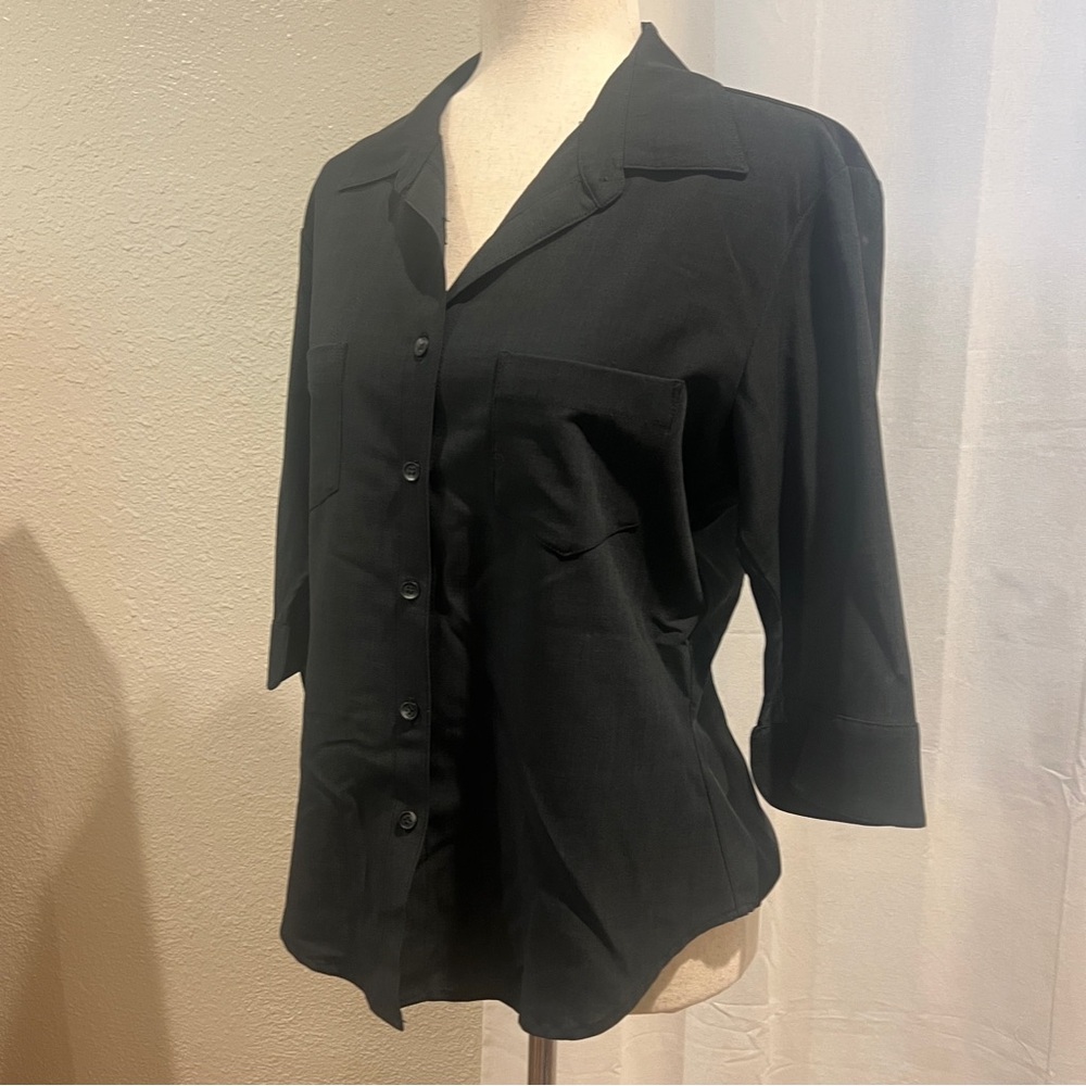 Tailor New York charcoal gray Button-Down Shirt. Size M. Callout - Picture 2 of 8